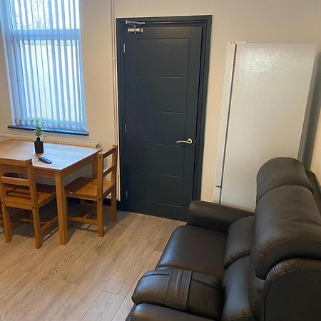 Houghton Guest House 2 Stoke-on-Trent Extérieur photo