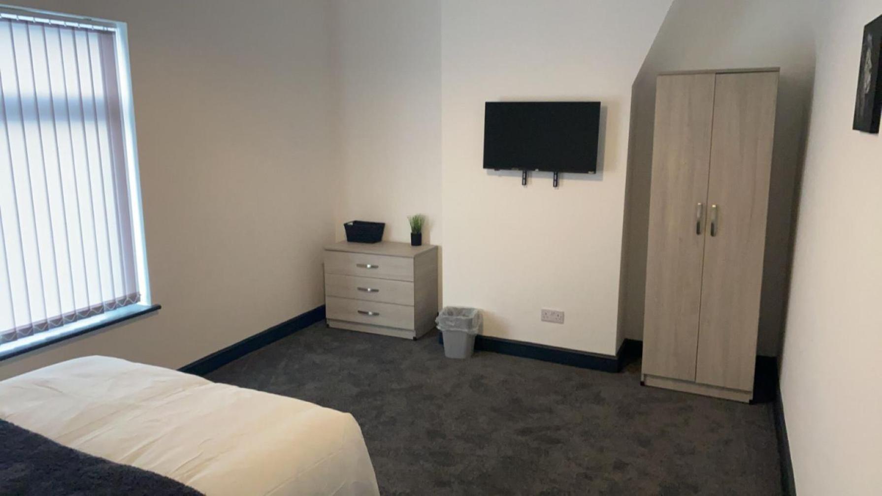 Houghton Guest House 2 Stoke-on-Trent Extérieur photo